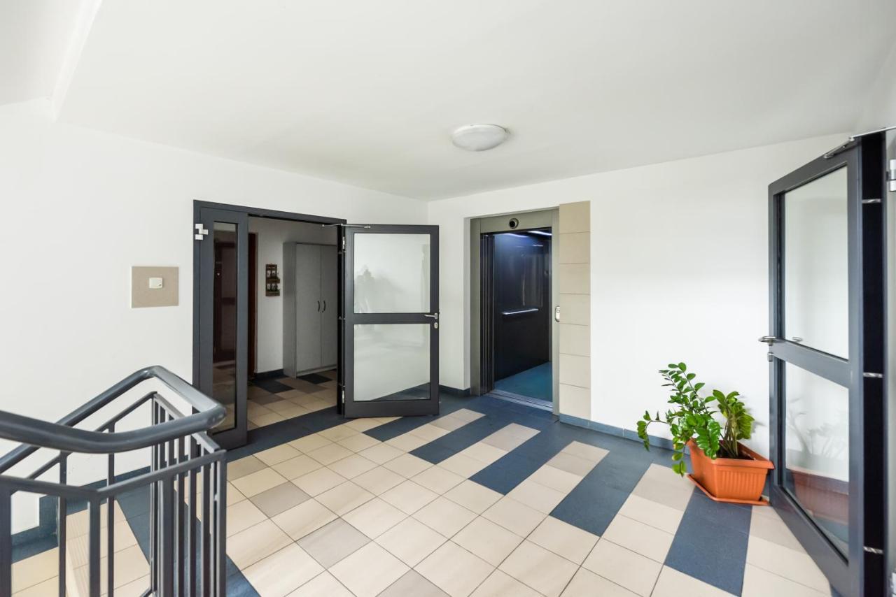 Ursus Pleasant Apartment Warsaw Ngoại thất bức ảnh