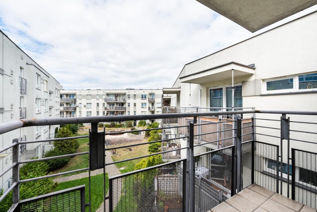Ursus Pleasant Apartment Warsaw Ngoại thất bức ảnh