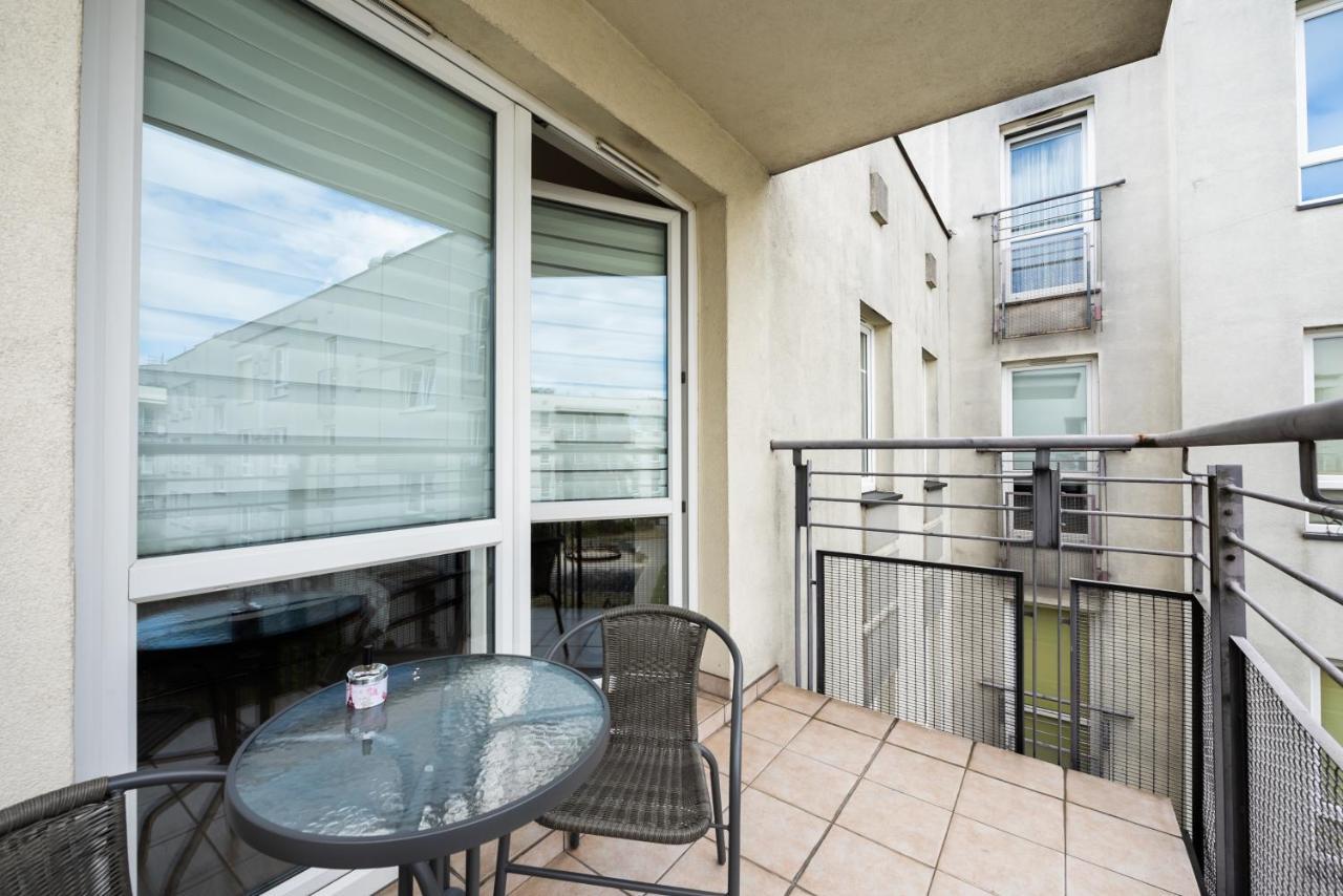 Ursus Pleasant Apartment Warsaw Ngoại thất bức ảnh